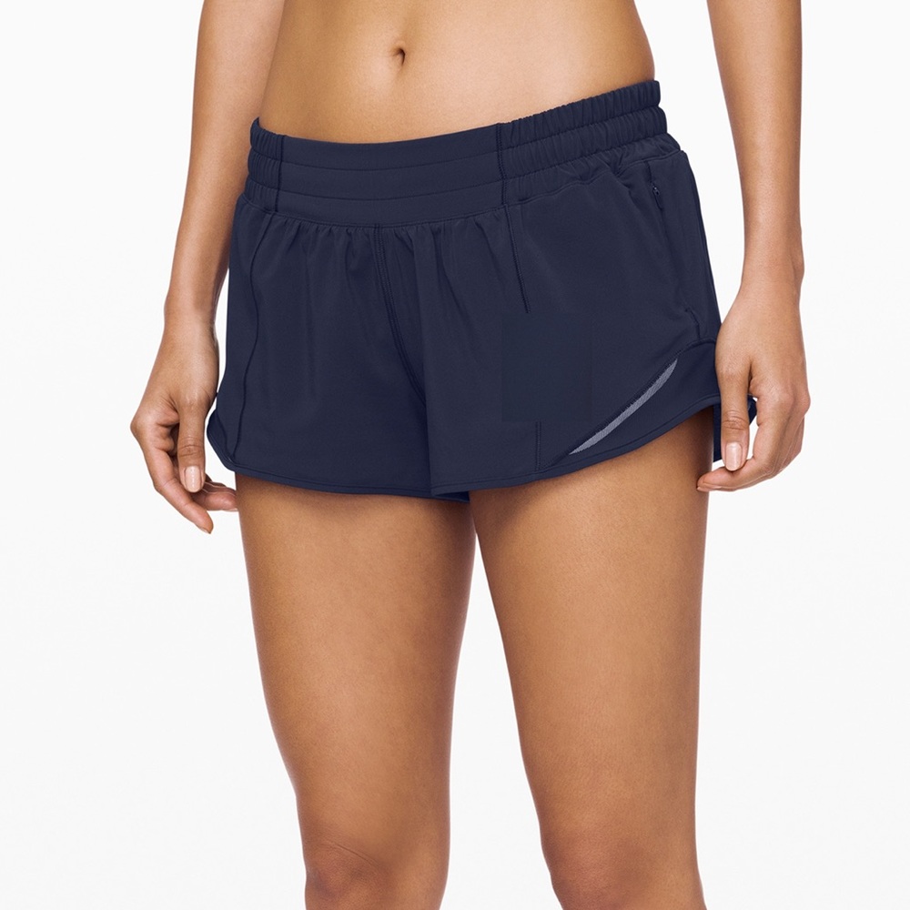 lululemon hotty hot shorts 2.5 size 2